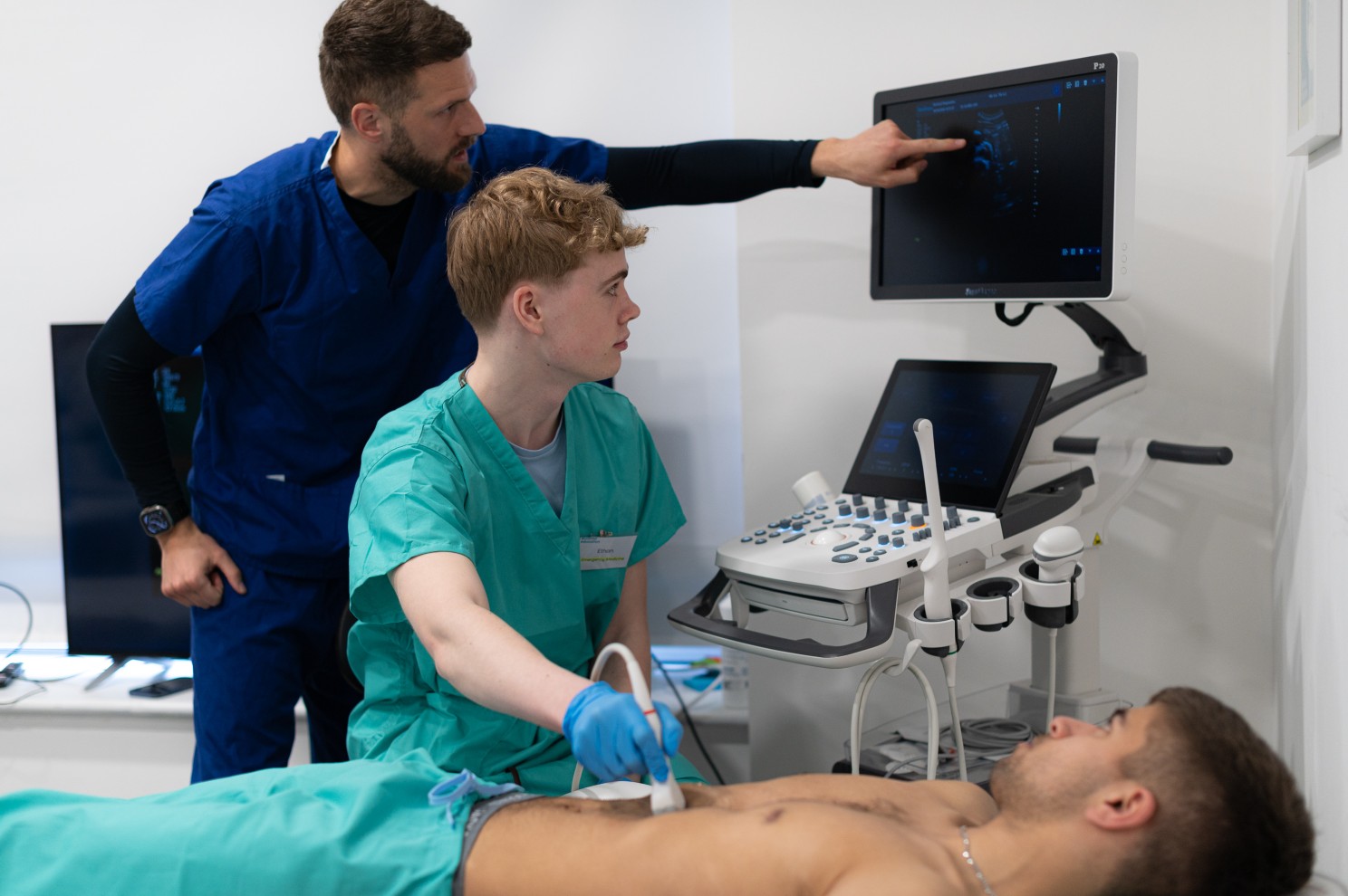 Q&A With Our Lead Clinician Dr Jamie! 🩺 - BioGrad Group
